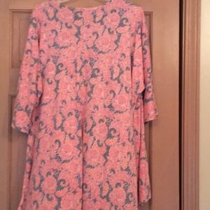 LuLaRoe. Small.  Lindsay